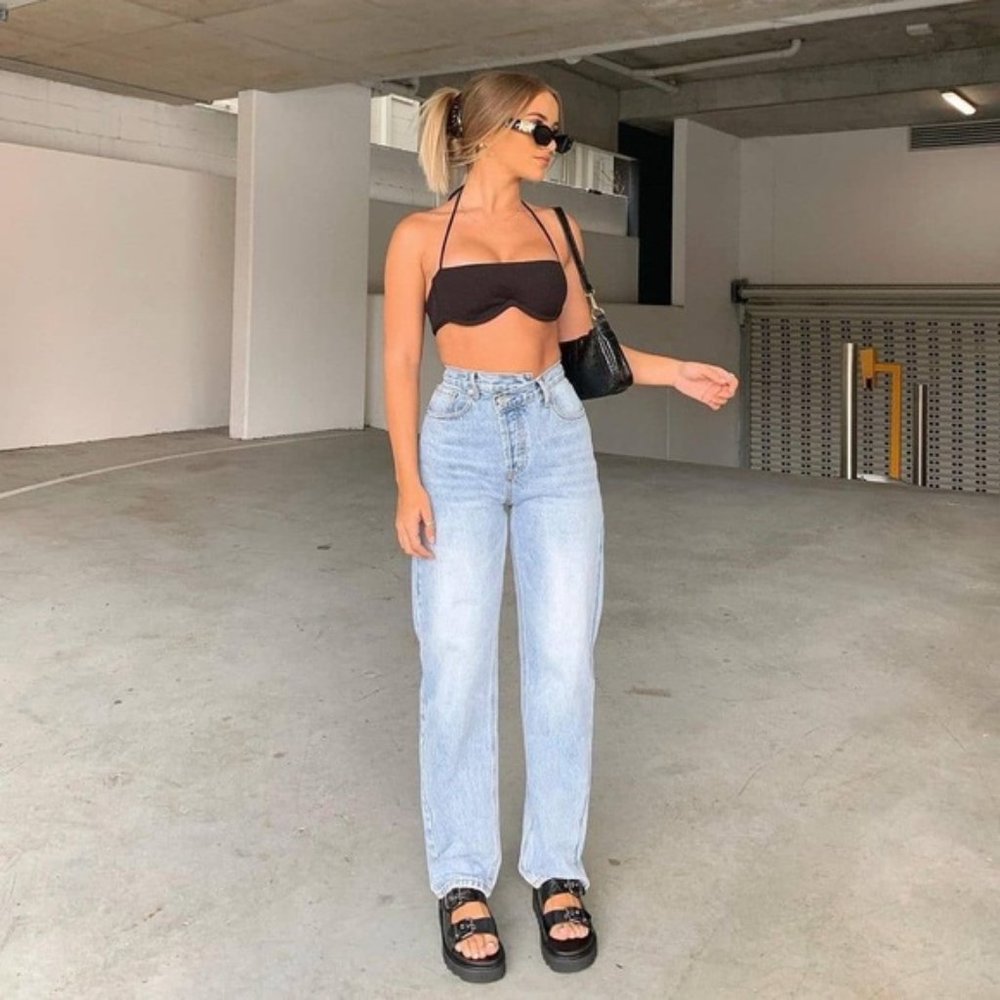 Princess Polly Holly Asymmetric Straight Leg Jean Light Wash